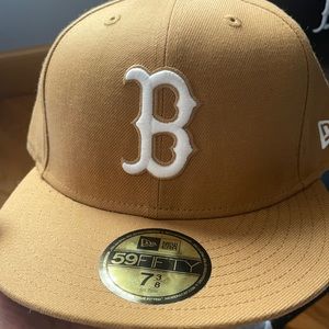 Boston redsox timberland tan fitted